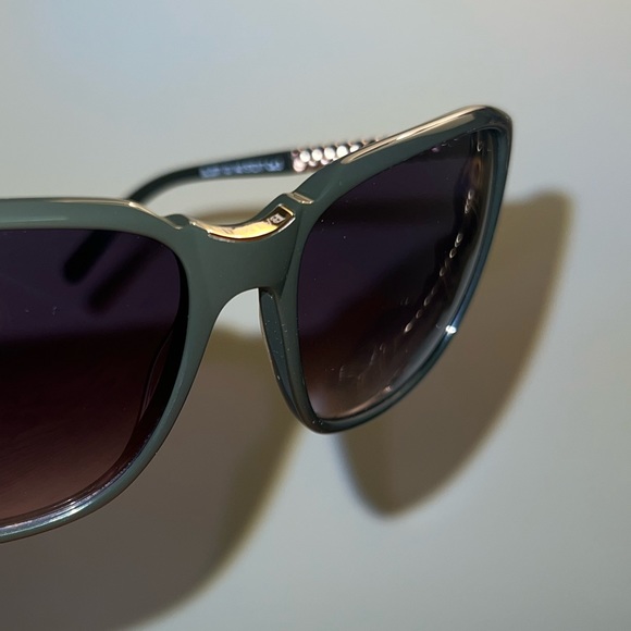 Balmain Sunglasses Chain Link Sturdy great condition - Picture 5 of 10